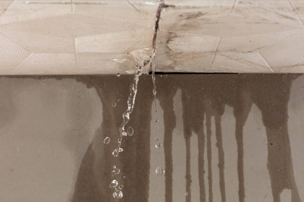 Professional Flood Damage Cleanup technician working in Vail, AZ